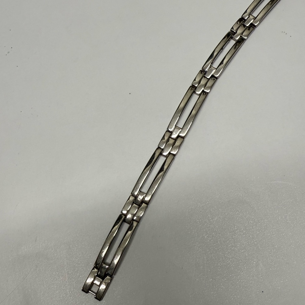 New Men’s Stainless steel Bracelet. 8 3/4” . From Macy’s - Picture 3 of 5